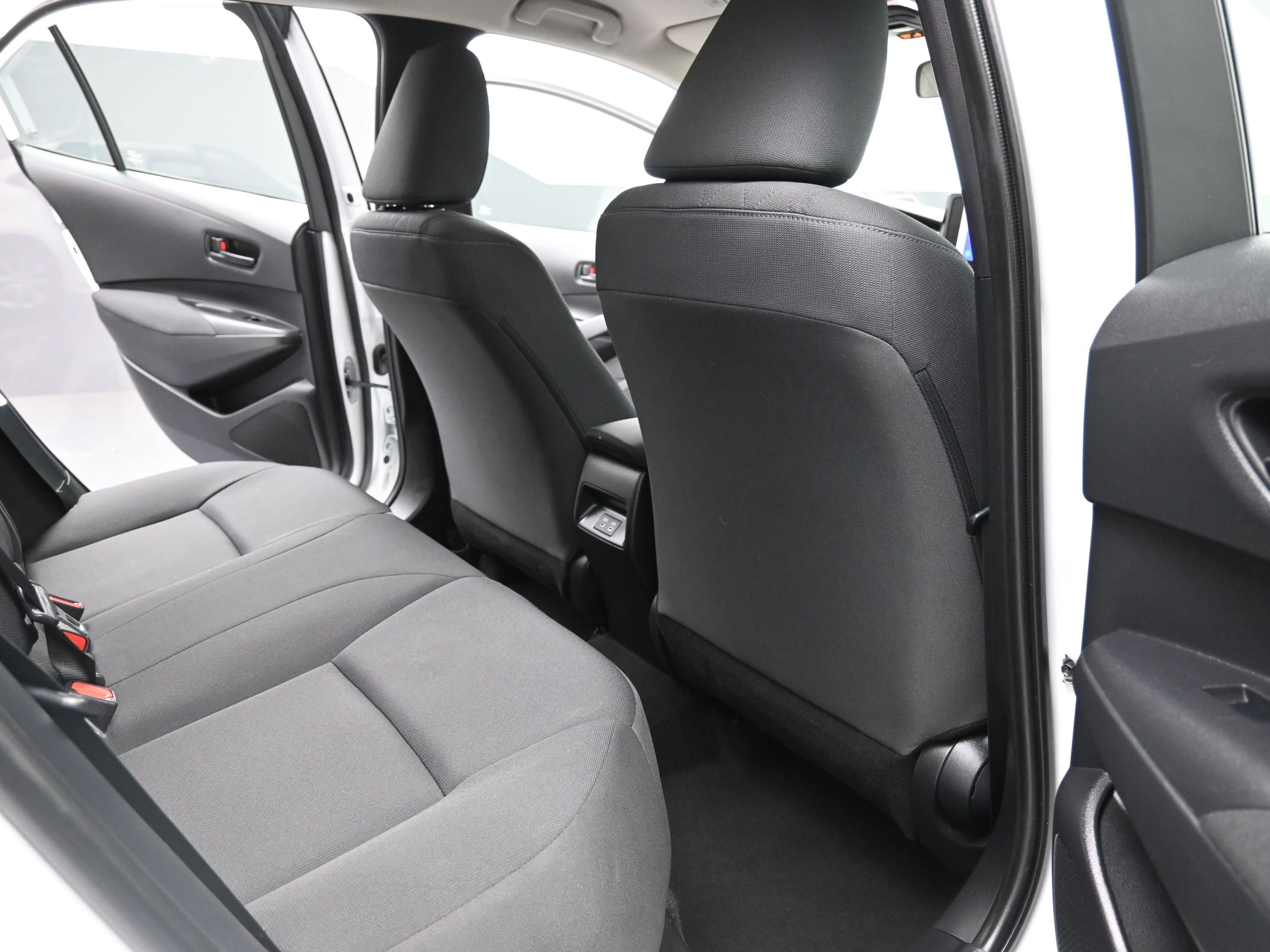 Used 2023 Toyota Corolla LE image 25