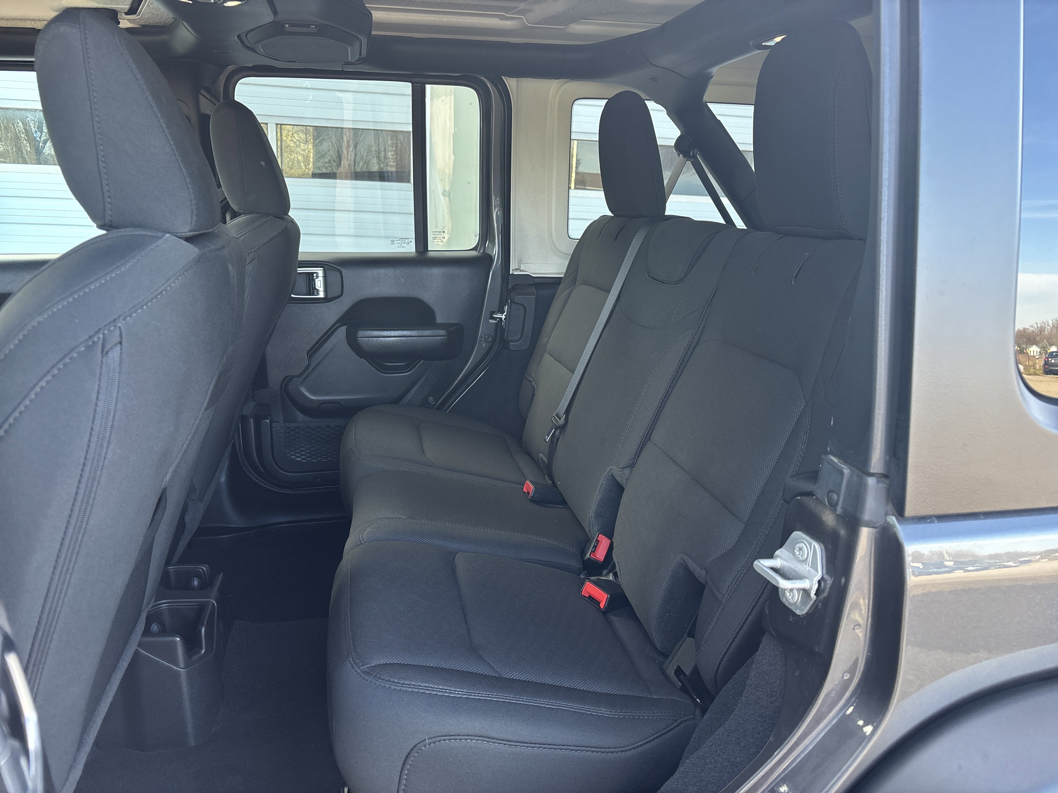 Used 2023 Jeep Wrangler Sport S image 34