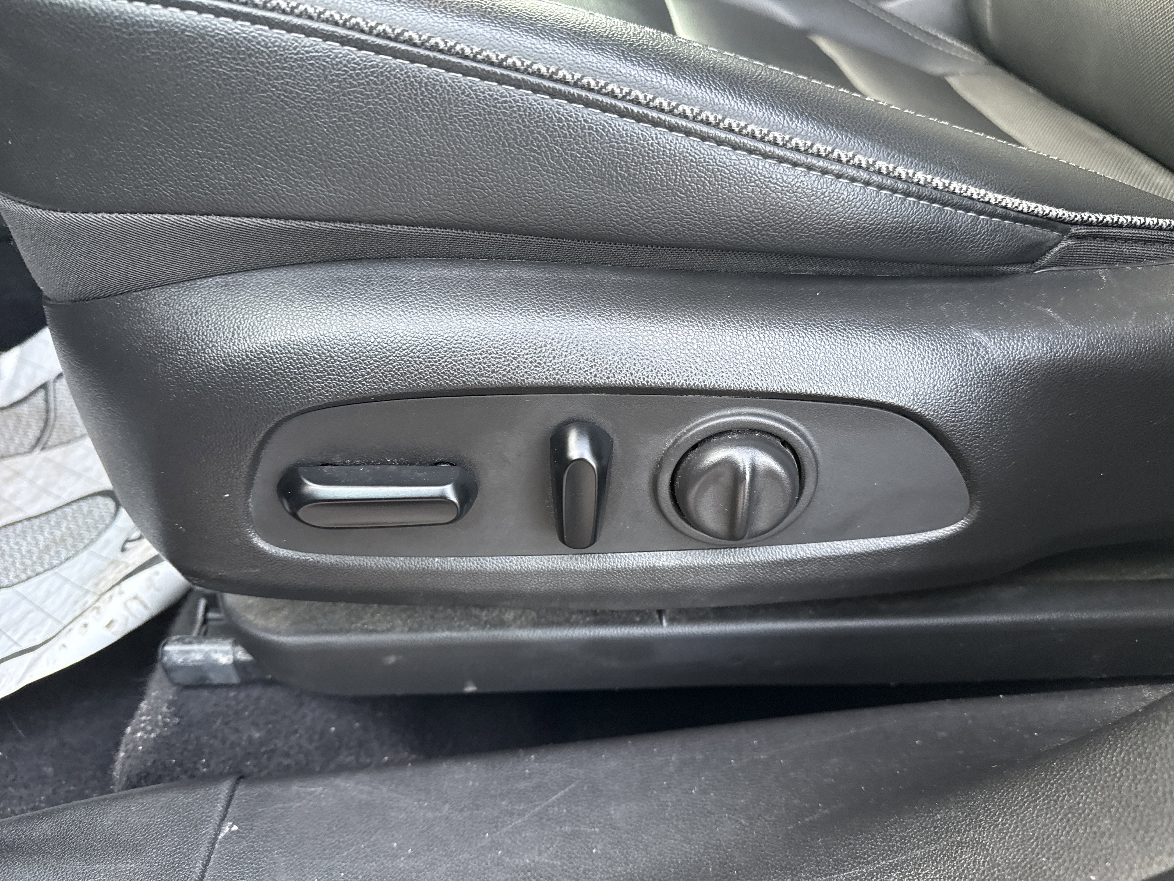 Used 2021 Chevrolet TrailBlazer LT w/ Premium Seating Package image 15