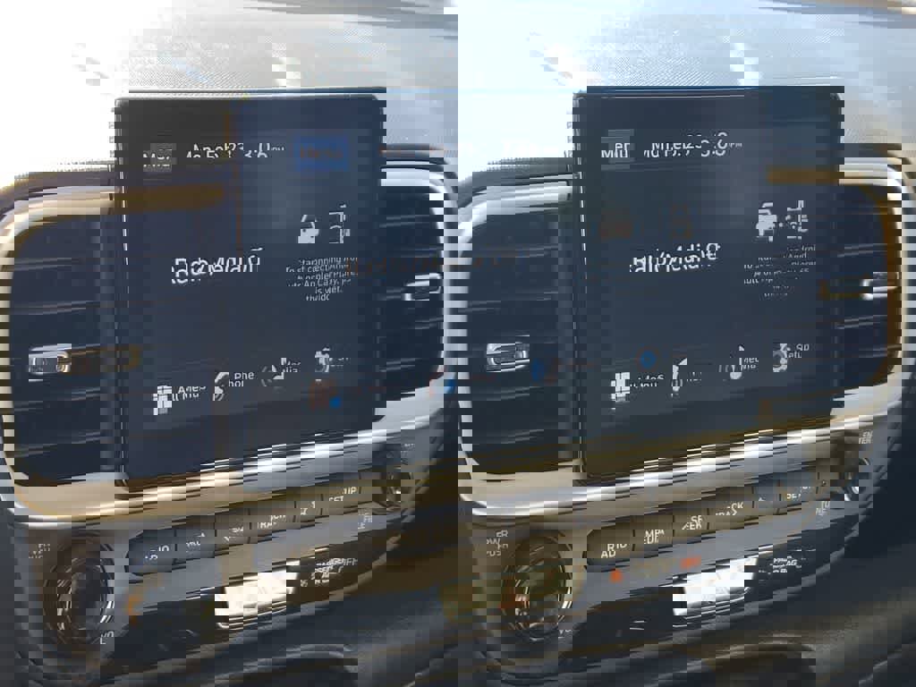 Used 2024 Hyundai Venue SEL image 27