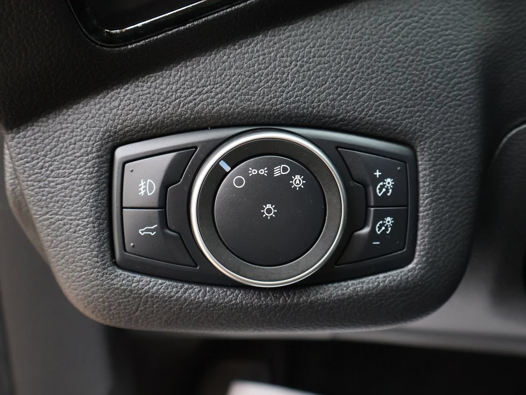 Used 2019 Ford Escape Titanium FWD image 35