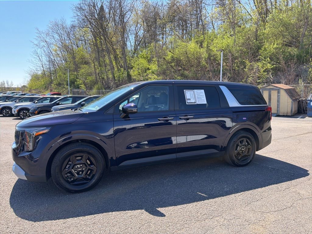 Certified 2025 Kia Carnival
