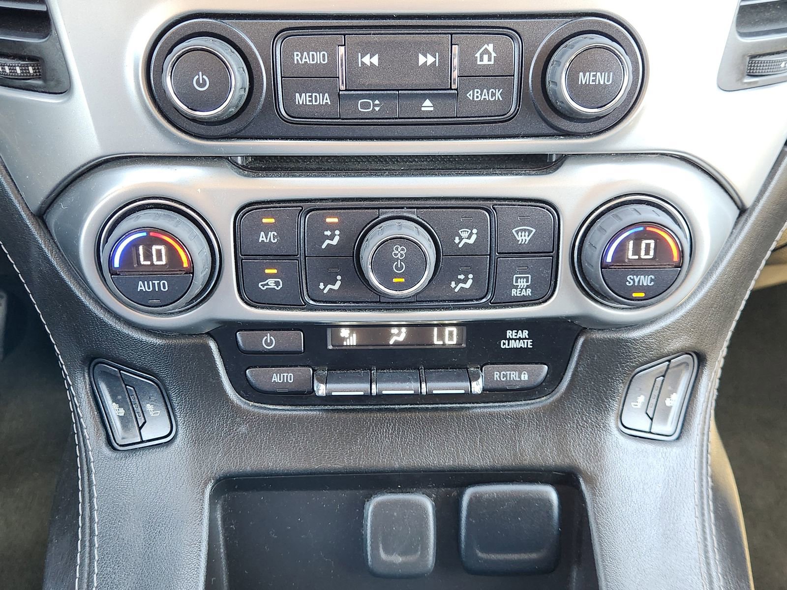 Used 2015 Chevrolet Tahoe LT image 22