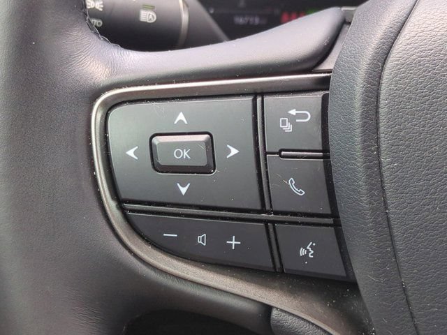 Used 2025 Lexus UX 300h FWD image 22