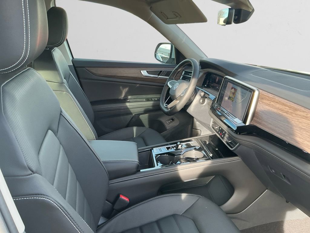 New 2026 Volkswagen Atlas SEL image 15