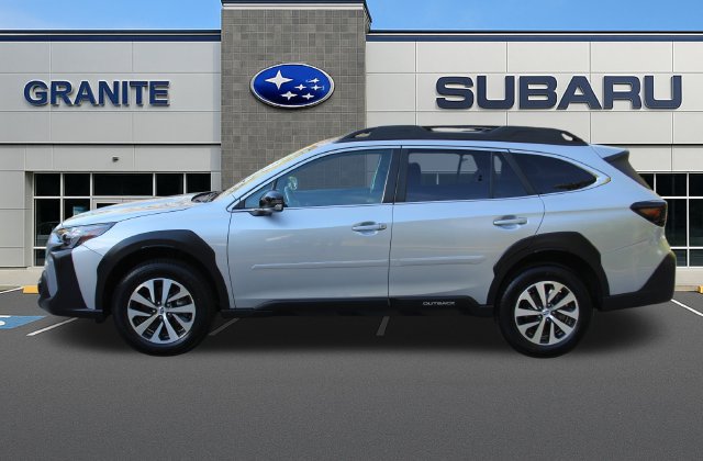 Certified 2024 Subaru Outback Premium AWD/4WD image 7
