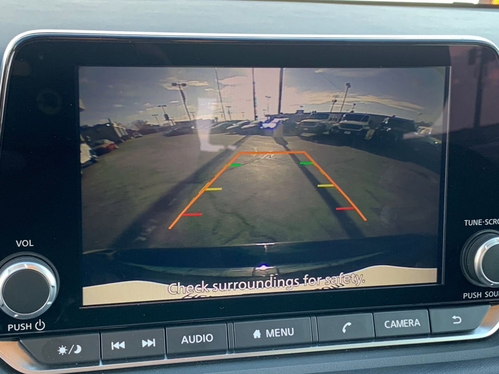 Used 2025 Nissan Rogue SV image 25