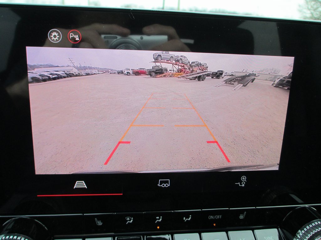 New 2026 GMC Canyon Elevation w/ Convenience Package image 15