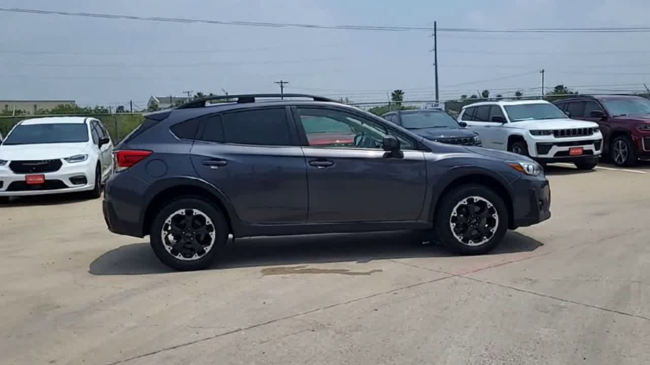 Used 2022 Subaru Crosstrek 2.0i Premium w/ Moonroof Package AWD/4WD image 9