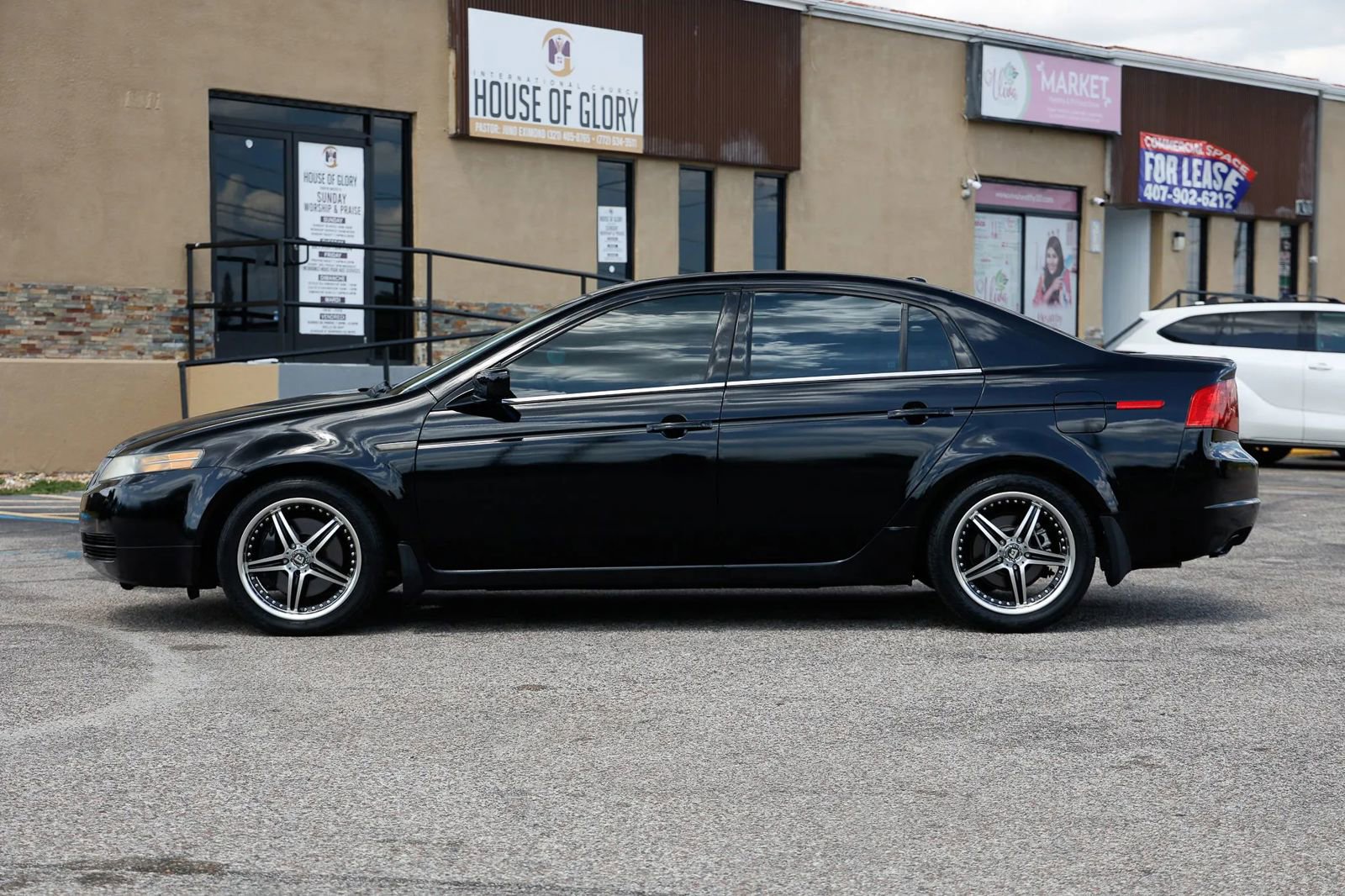 Used 2004 Acura TL FWD image 2