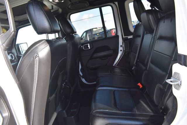 Used 2022 Jeep Wrangler Unlimited Sahara image 18
