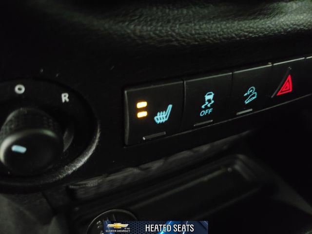 Used 2018 Jeep Wrangler Unlimited Sahara w/ Connectivity Group image 8