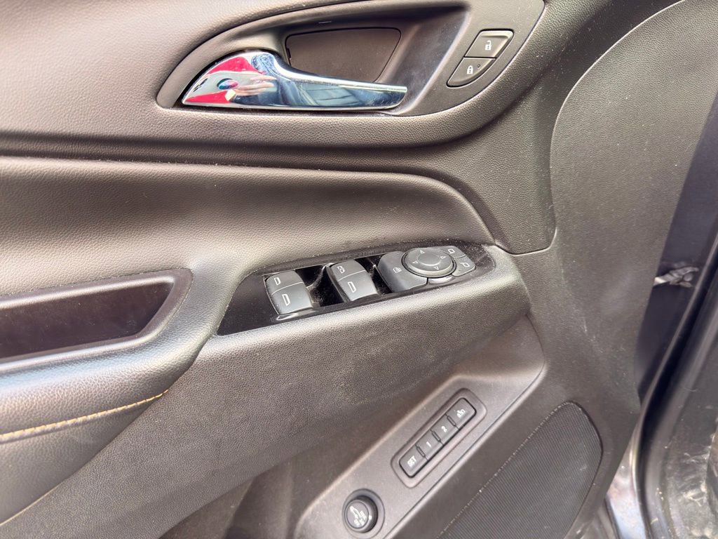 Used 2022 Chevrolet Equinox Premier image 10