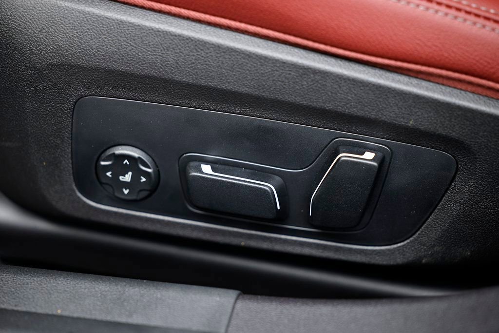 New 2026 BMW 330i Sedan image 22