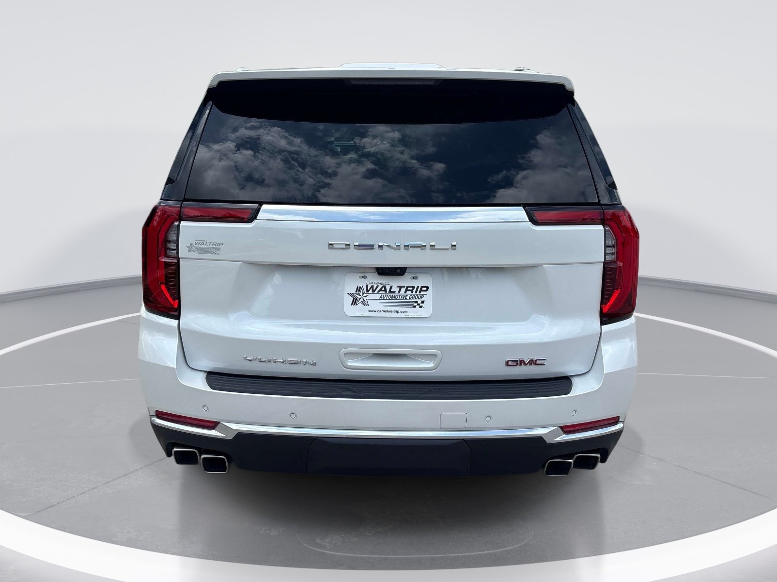 Used 2025 GMC Yukon Denali w/ Denali Reserve Package AWD/4WD image 7