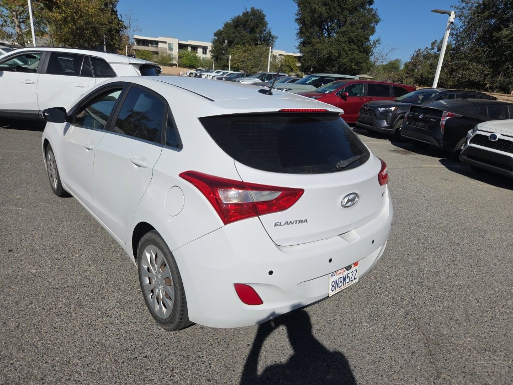 Used 2016 Hyundai Elantra GT FWD image 3