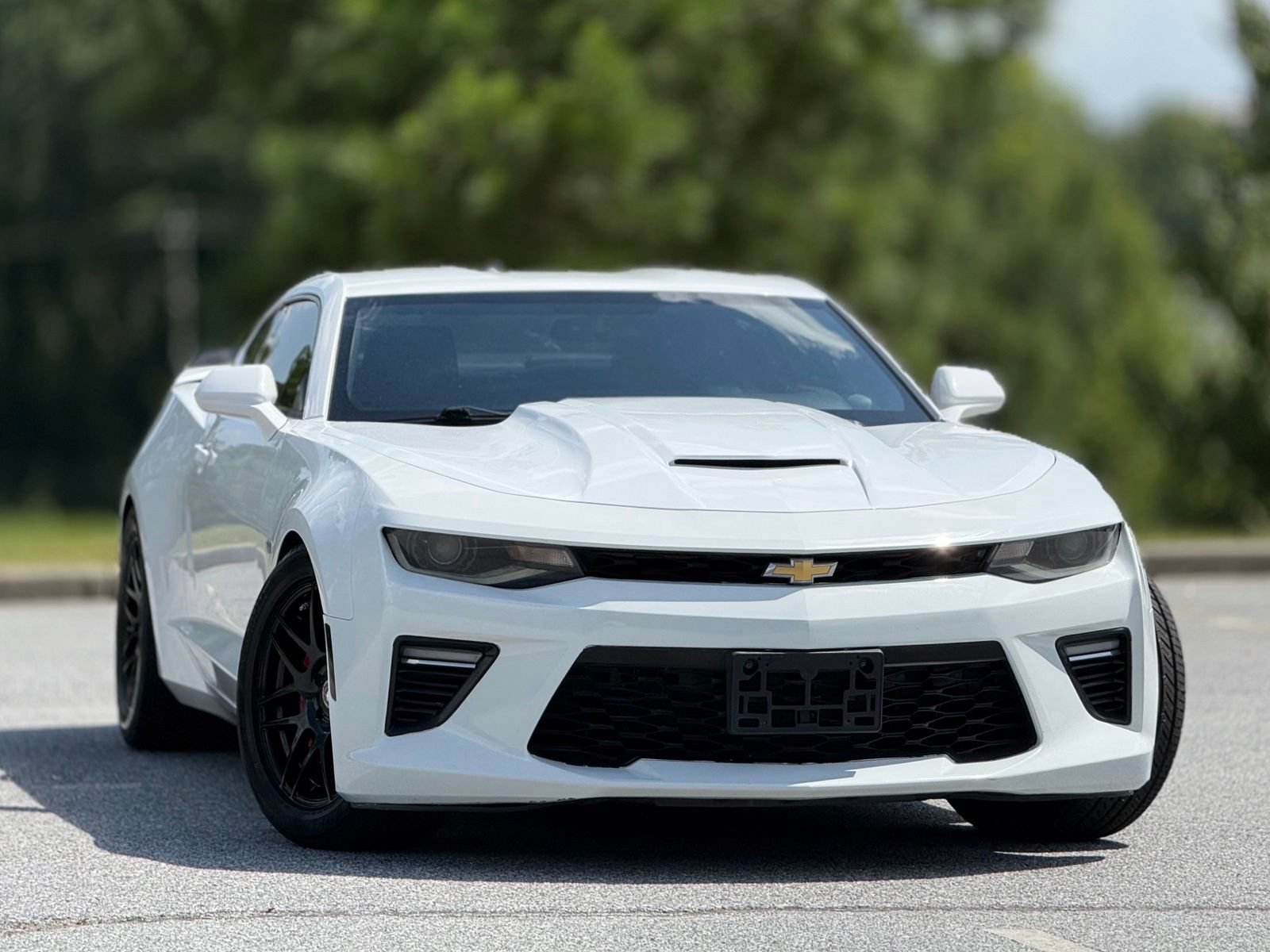 Used 2016 Chevrolet Camaro SS RWD image 4