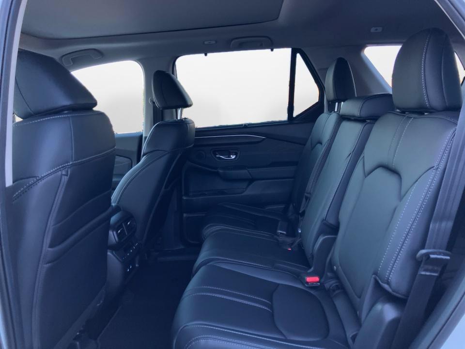 New 2026 Honda Pilot Touring image 13