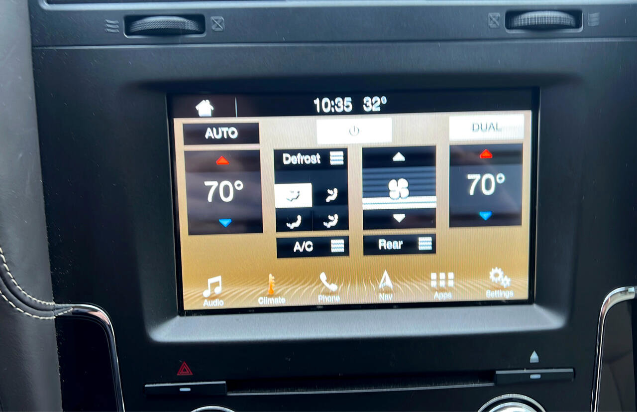 Used 2016 Lincoln Navigator Reserve image 22