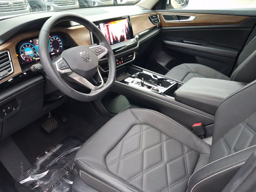 Certified 2024 Volkswagen Atlas SE FWD image 21