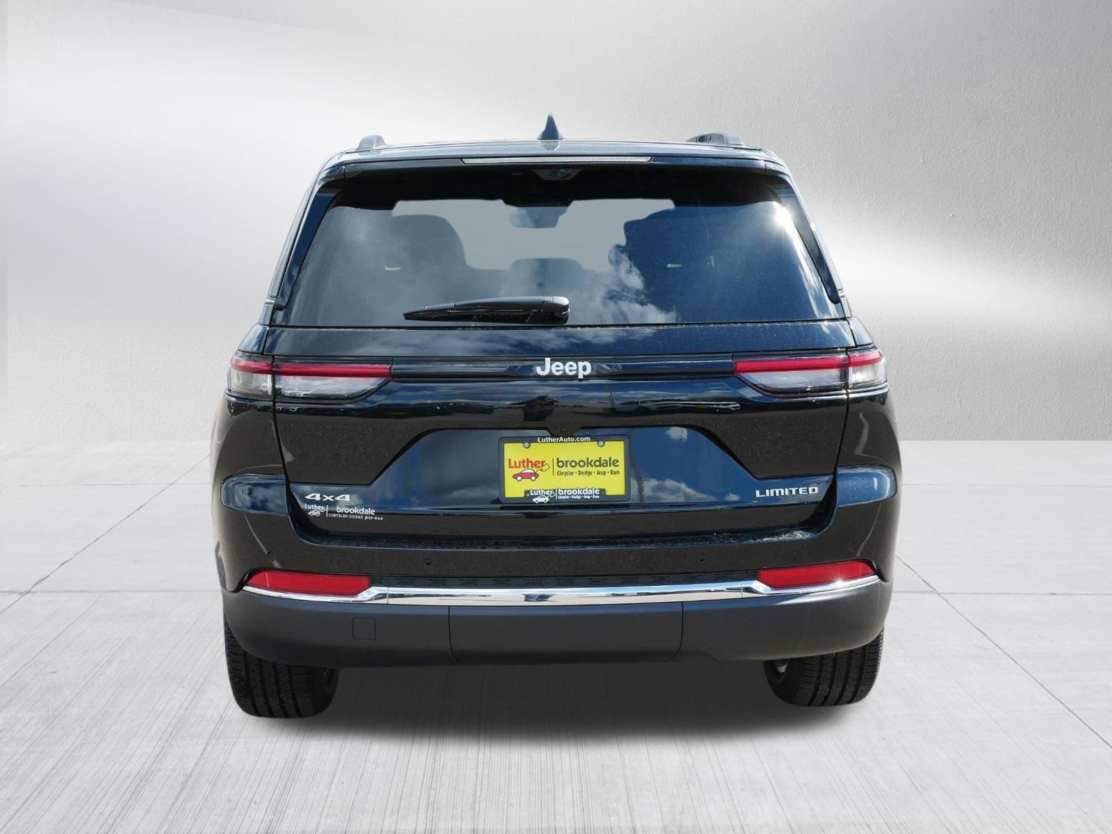 New 2025 Jeep Grand Cherokee Limited w/ Luxury Tech Group II image 6