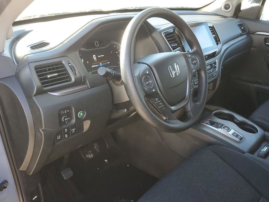 Used 2023 Honda Ridgeline Sport image 7