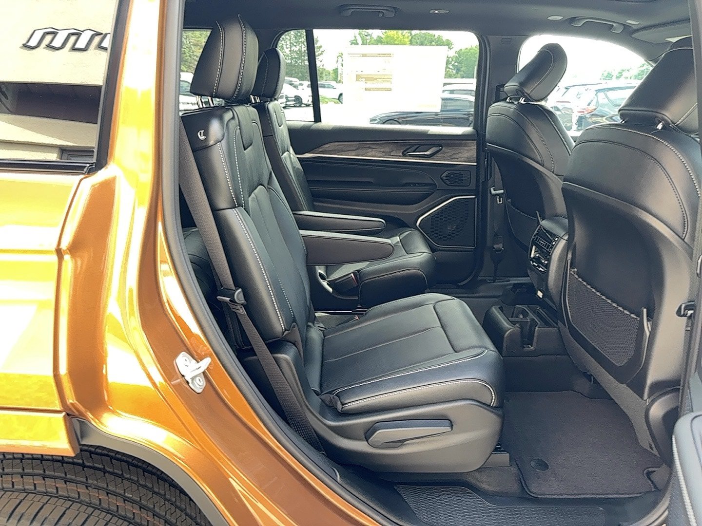 New 2027 Jeep Grand Cherokee L Limited AWD/4WD image 7