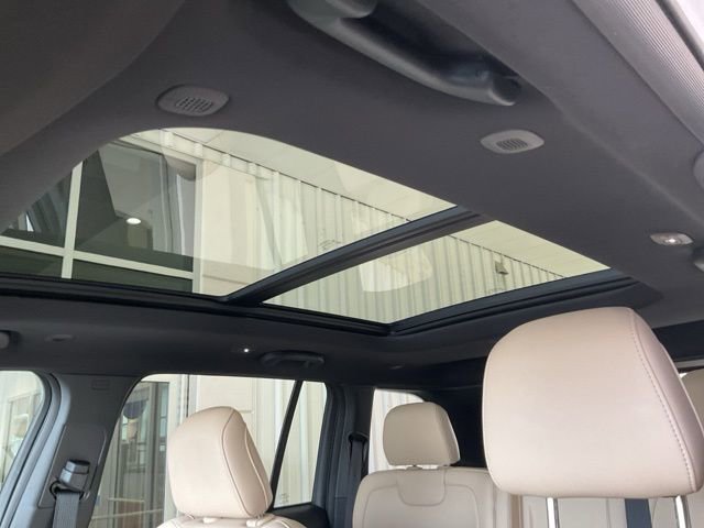 Used 2023 Jeep Grand Cherokee Limited image 7