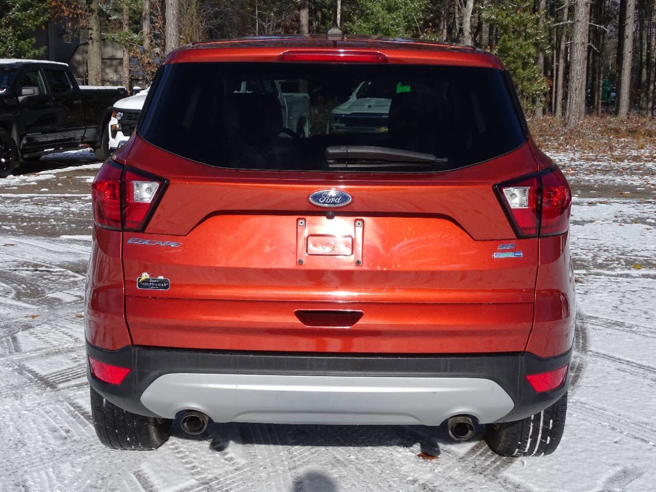 Used 2019 Ford Escape SE image 9