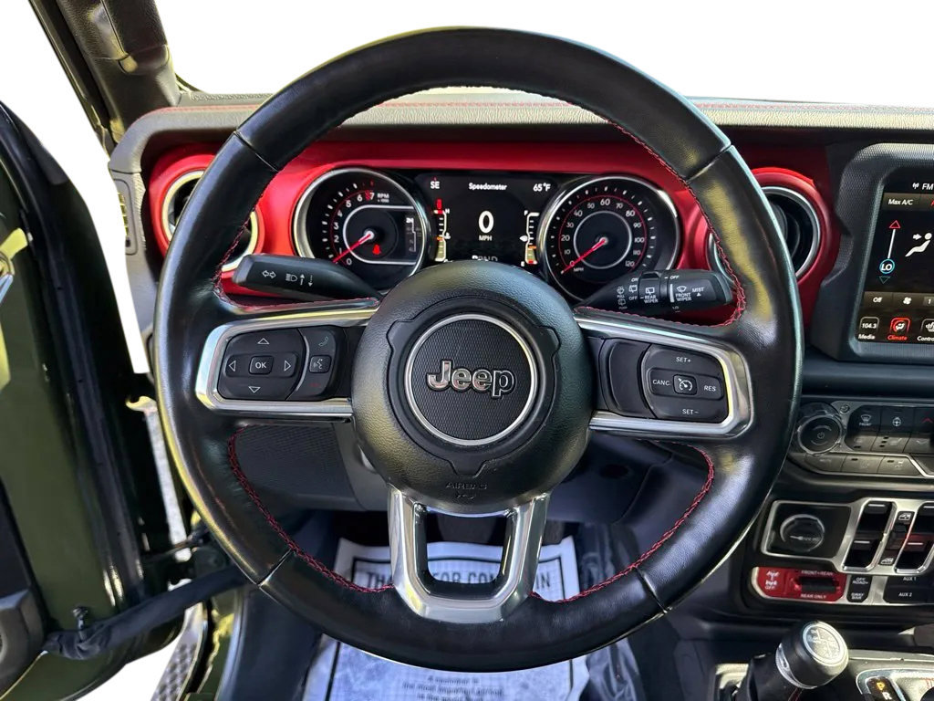 Used 2022 Jeep Wrangler Unlimited Rubicon w/ LED Lighting Group AWD/4WD image 15