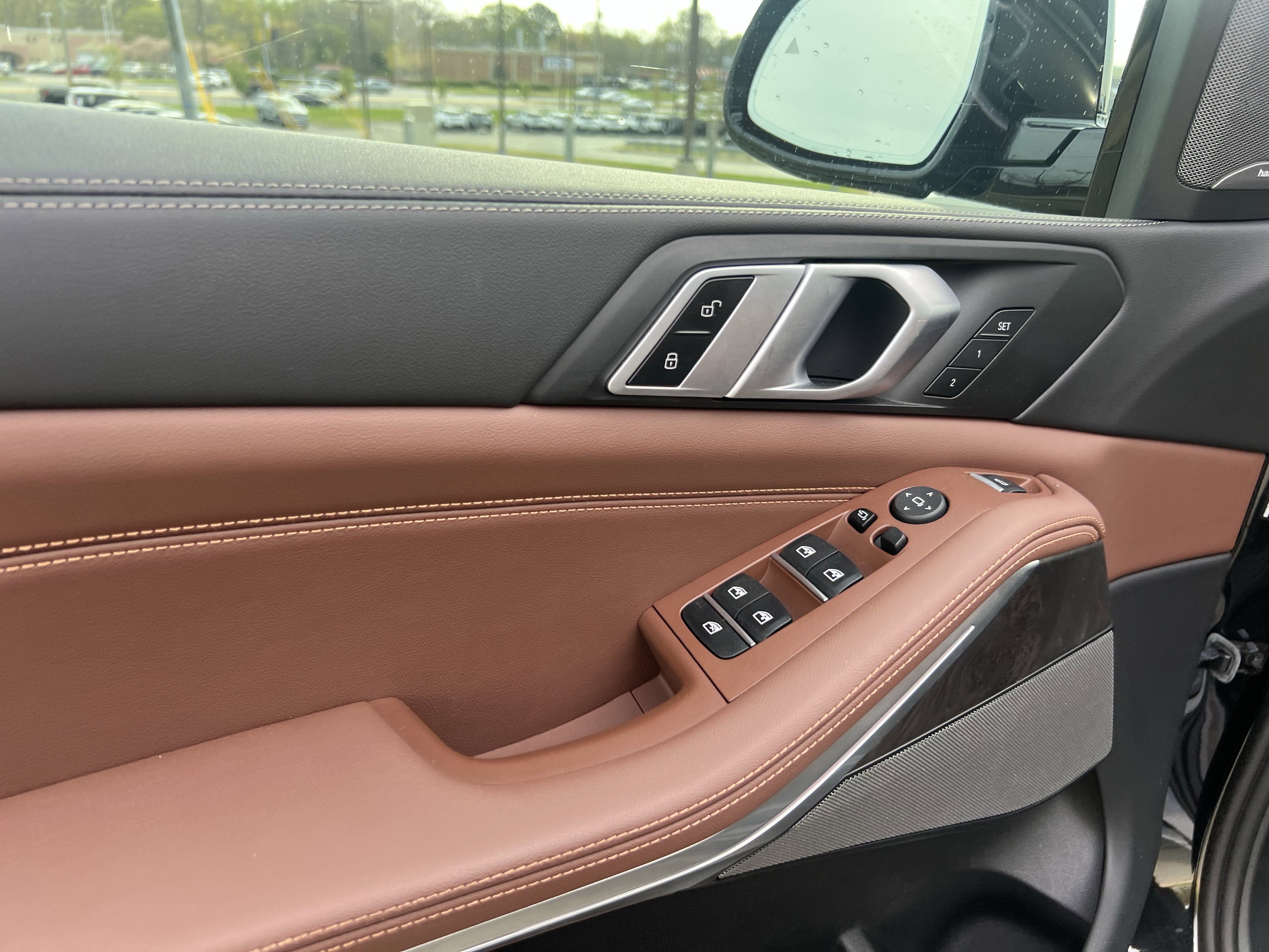 Used 2024 BMW X5 xDrive40i w/ M Sport Package image 16