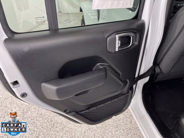 Used 2024 Jeep Wrangler Unlimited w/ Convenience Group AWD/4WD image 22