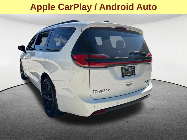 Used 2025 Chrysler Pacifica Limited AWD/4WD image 10