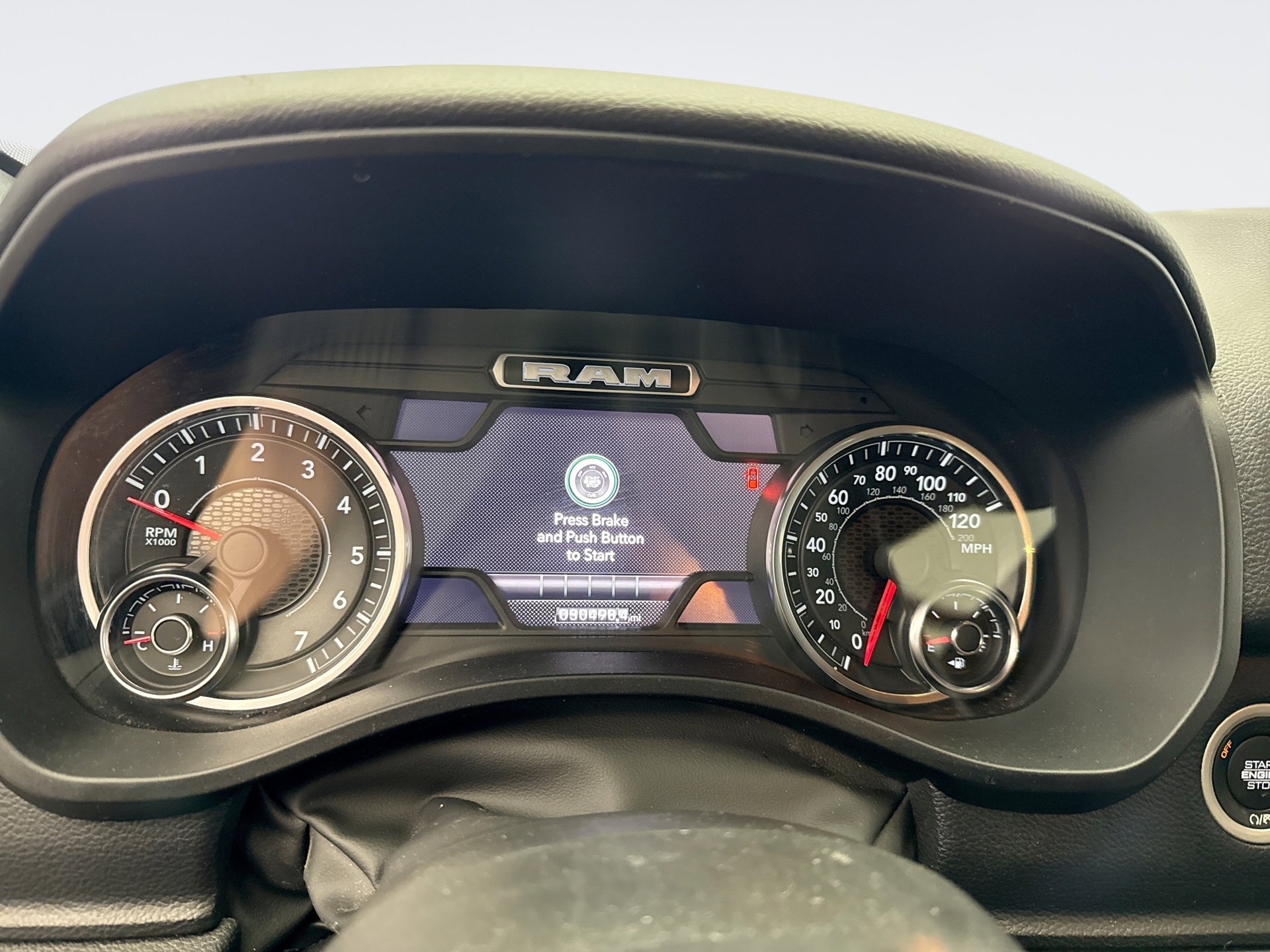 Used 2022 RAM 1500 Big Horn AWD/4WD image 9