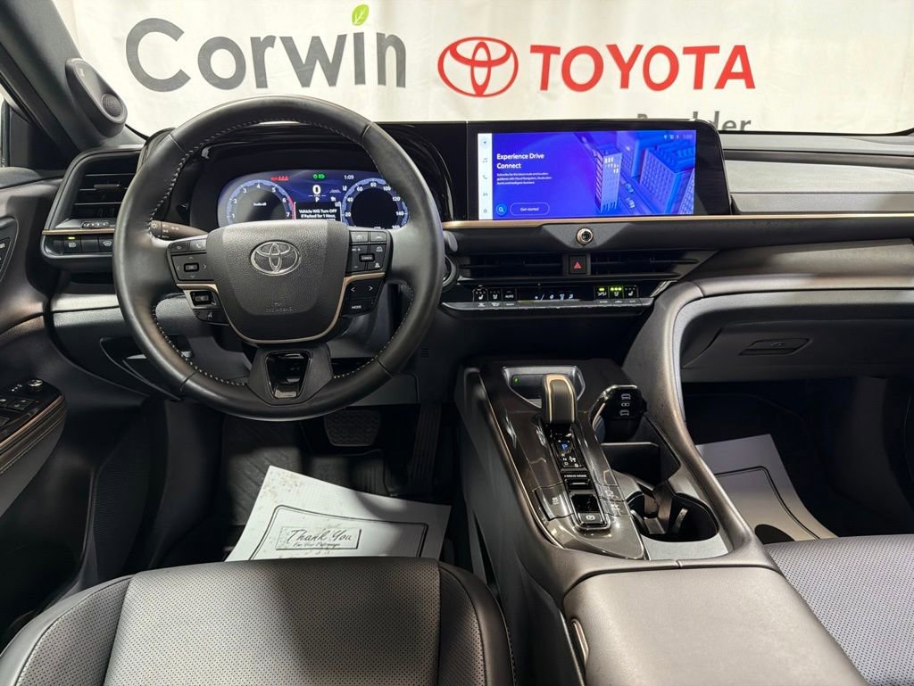 Used 2025 Toyota Crown AWD/4WD image 24