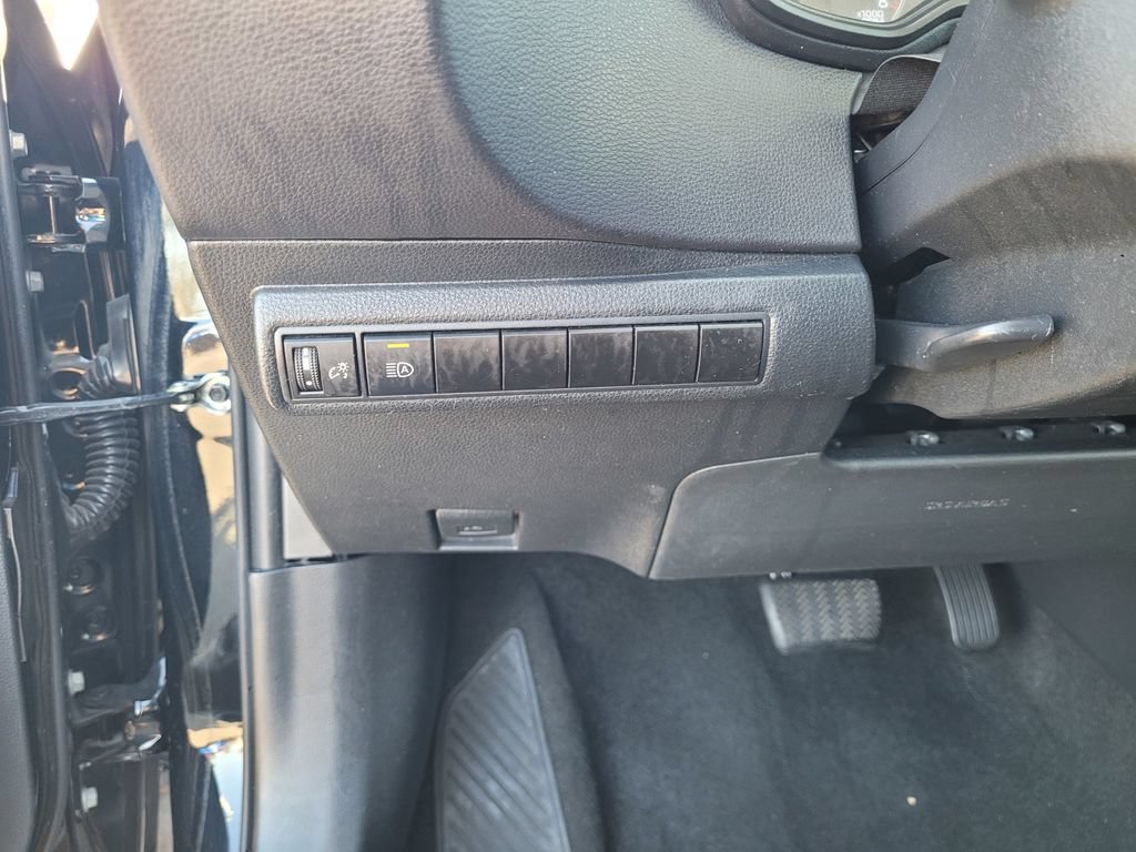 Used 2024 Toyota Corolla LE FWD image 26