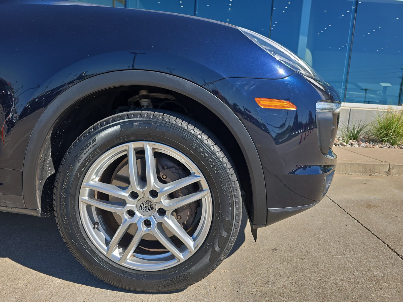 Used 2018 Porsche Cayenne AWD/4WD image 11