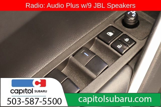 Used 2022 Toyota Corolla Cross XLE image 12