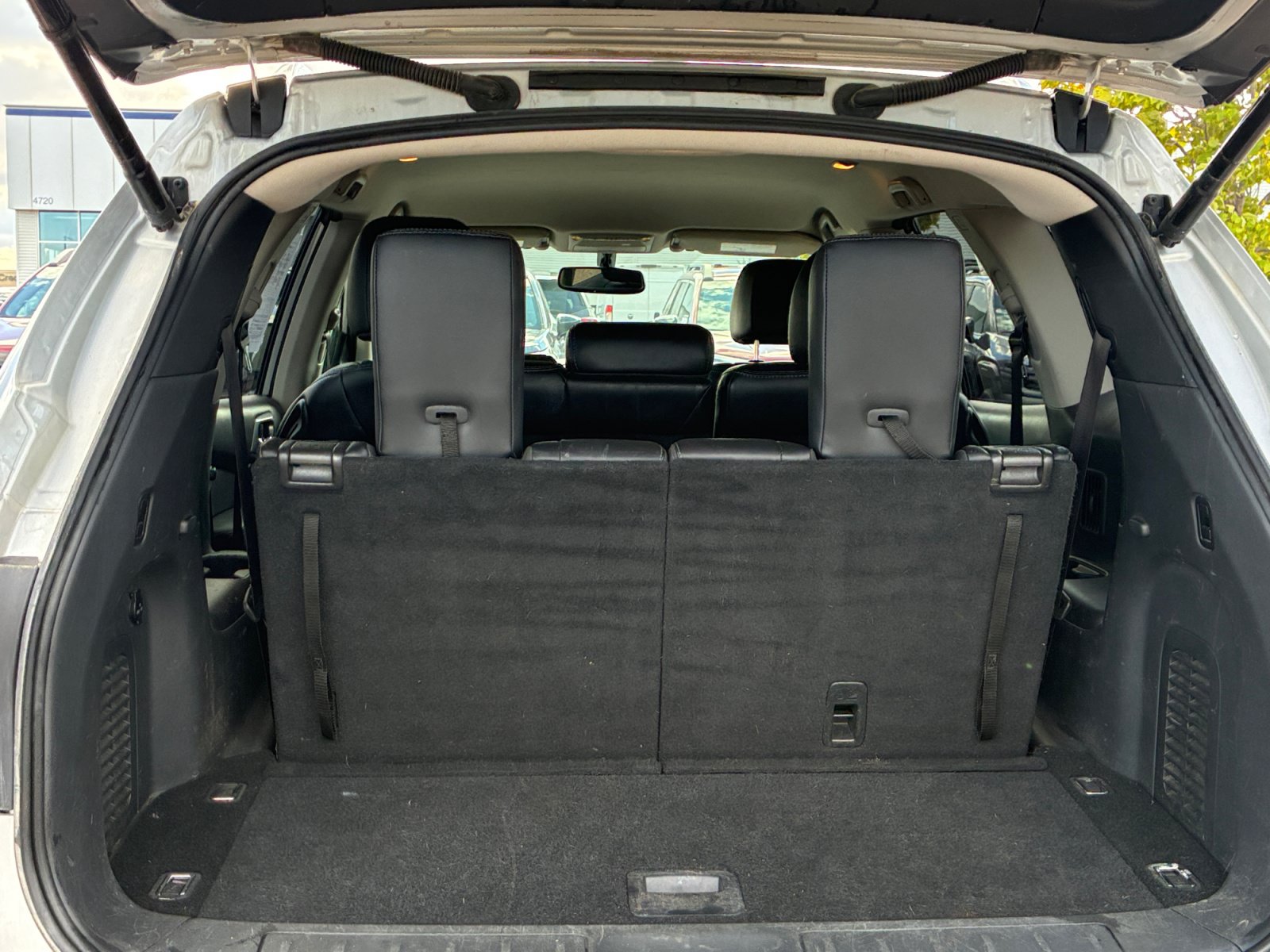 Used 2018 Nissan Pathfinder SL AWD/4WD image 31