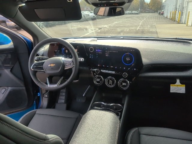 New 2025 Chevrolet Blazer EV LT image 30