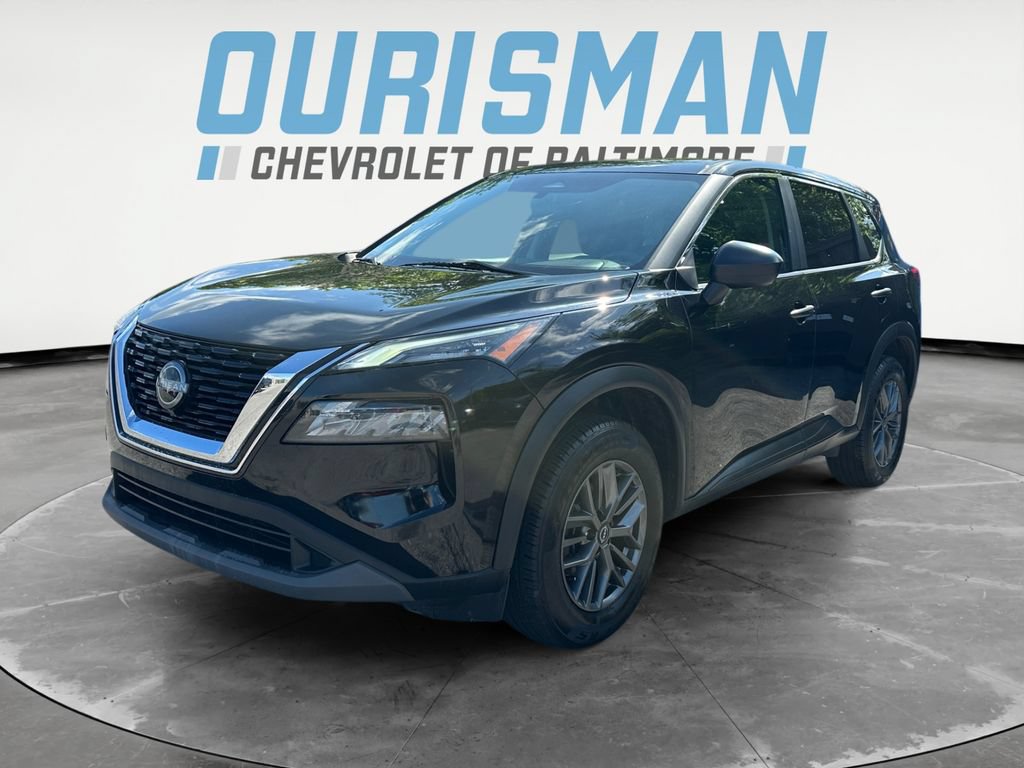 Used 2023 Nissan Rogue S FWD image 2