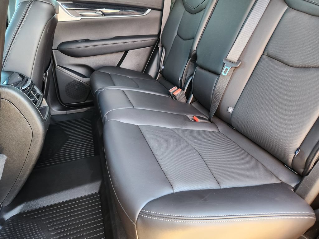 Used 2025 Cadillac XT5 Premium Luxury w/ LPO, Floor Liner Package AWD/4WD image 25