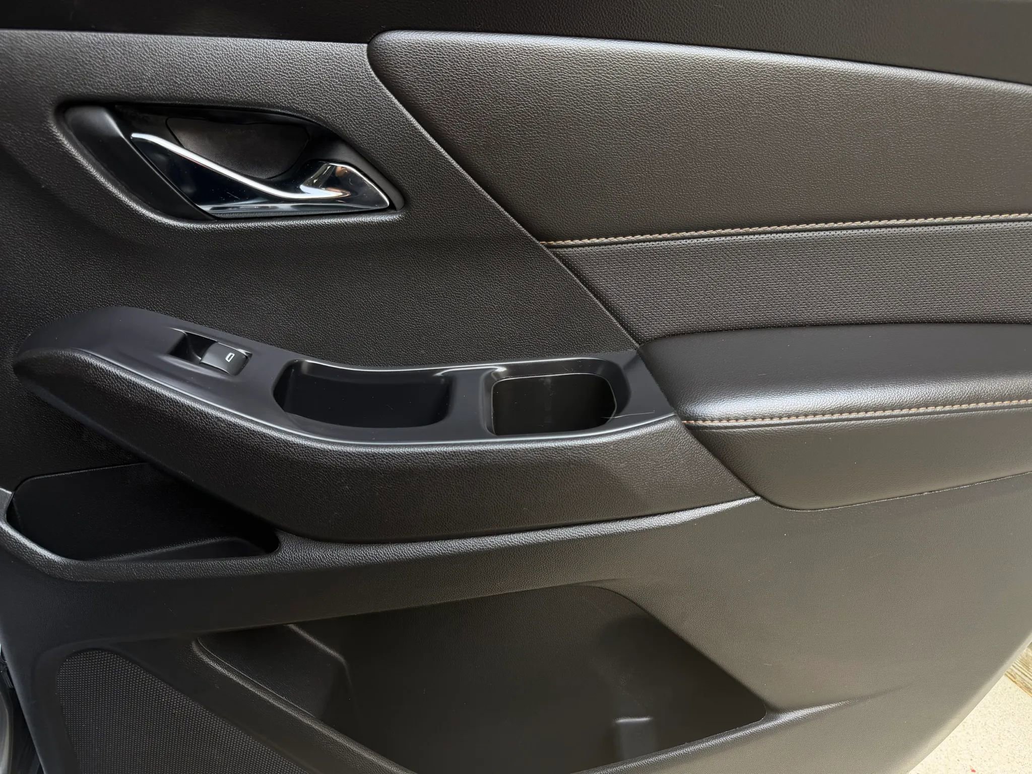 Used 2020 Chevrolet Traverse Premier image 12