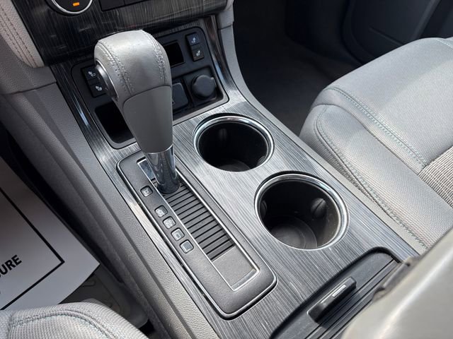 Used 2017 Chevrolet Traverse LT w/ Style and Technology Package image 17