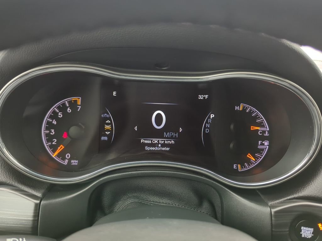 Used 2020 Jeep Grand Cherokee Laredo w/ Quick Order Package 2BN North image 32