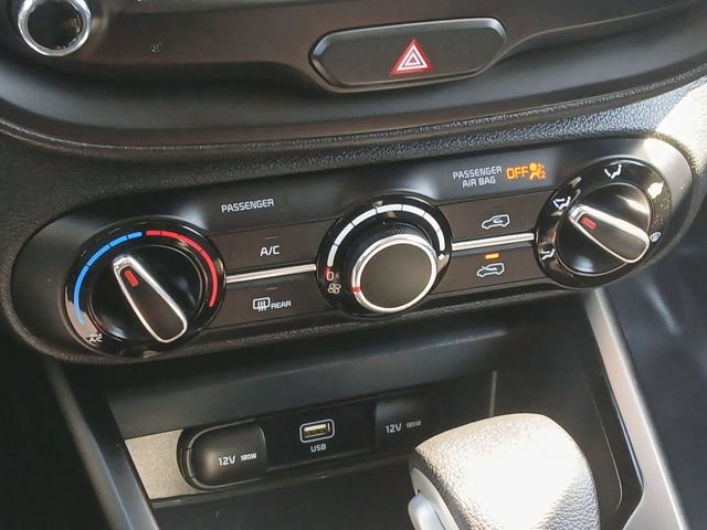 Certified 2023 Kia Soul LX w/ LX Technology Package FWD image 18