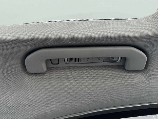 Used 2017 Mercedes-Benz S 550 Sedan image 39