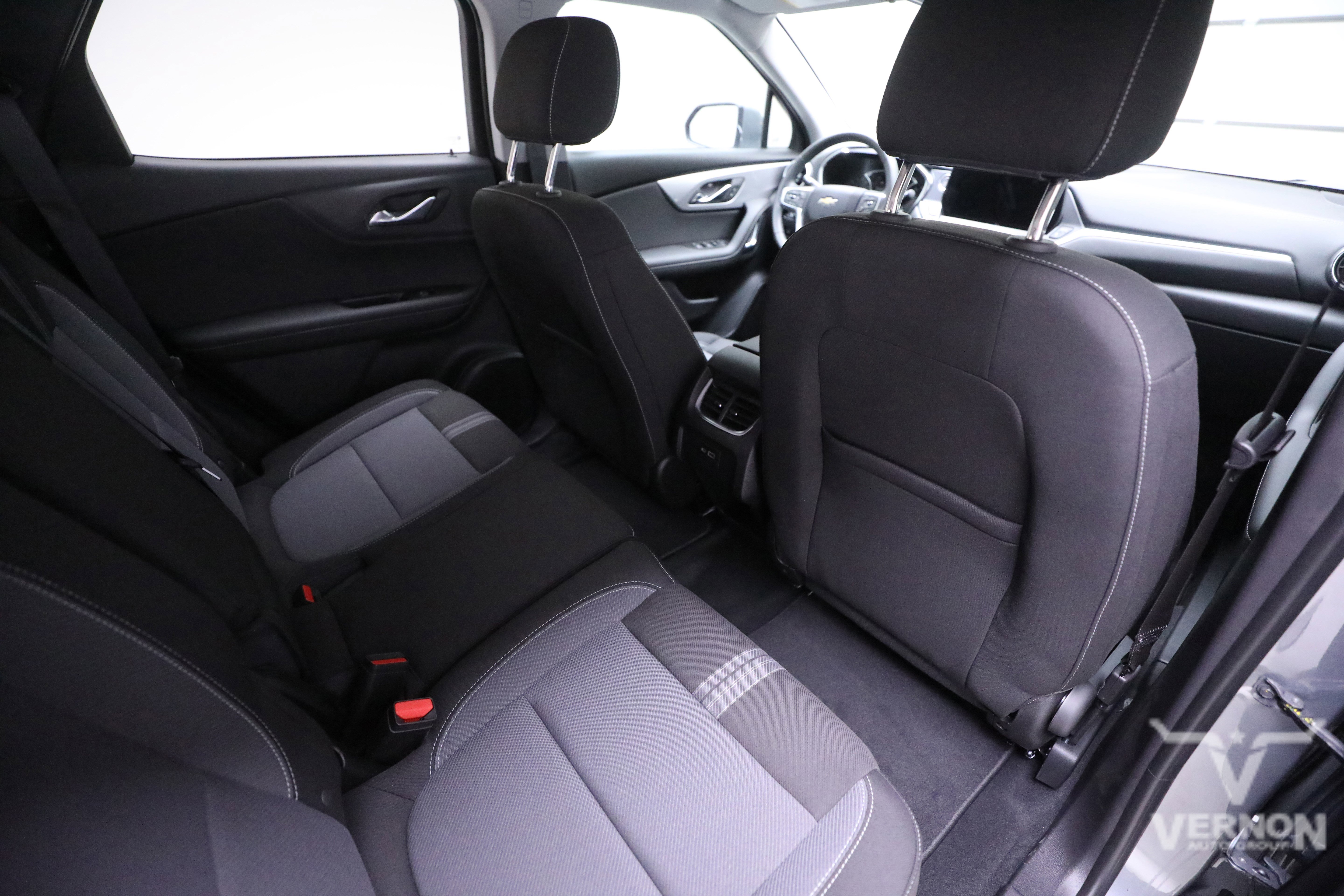 New 2025 Chevrolet Blazer LT image 12