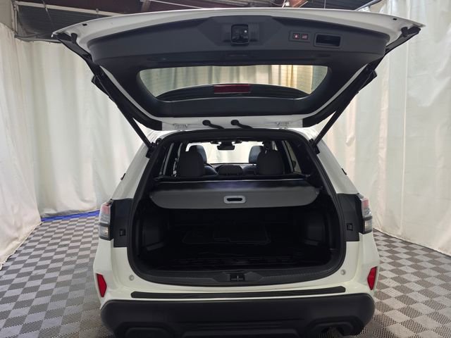 Certified 2025 Subaru Forester Premium image 37