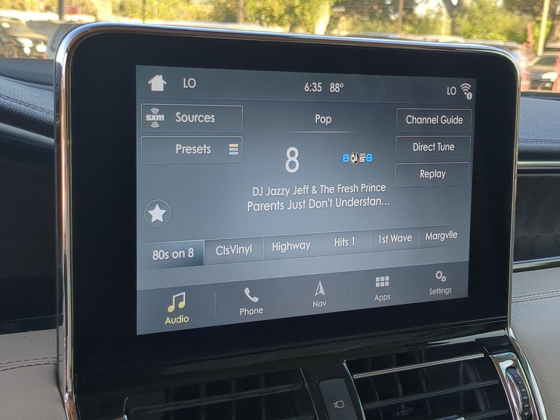 Used 2019 Lincoln Navigator Select w/ Cargo Package image 15